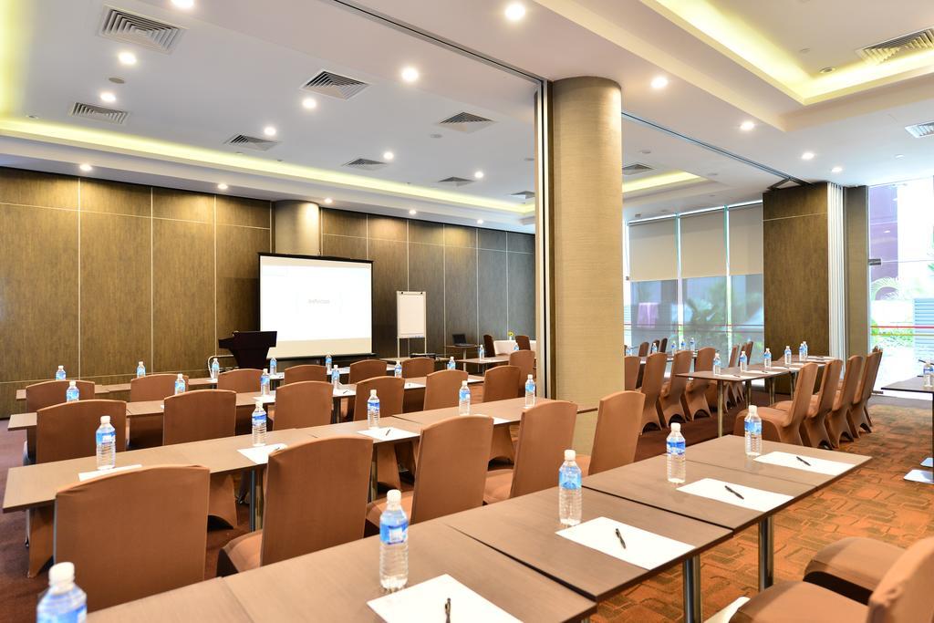 Hotel Chancellor@Orchard Singapura Luaran gambar